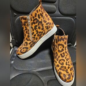 Ladies Leopard Print Wedge shoes